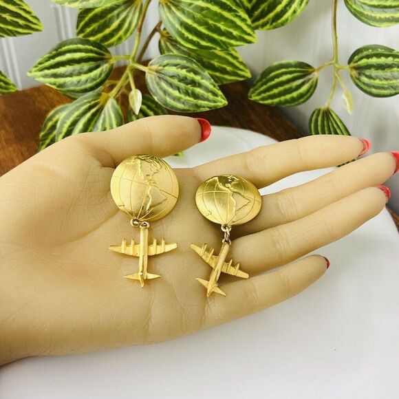 RARE JJ Jonette World Globe Airplane Earrings Dangle Brushed Satin Gold Ton 4129 - Picture 6 of 8